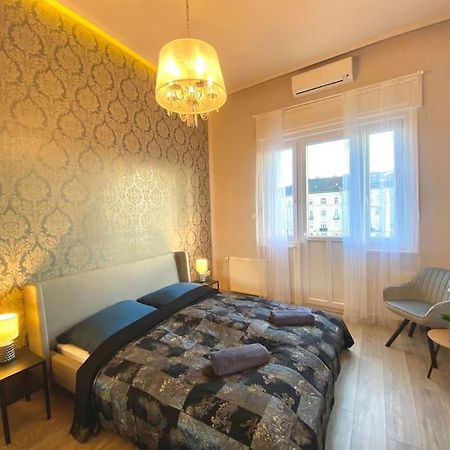 Luxury Buda Apartment บูดาเปสต์ ภายนอก รูปภาพ
